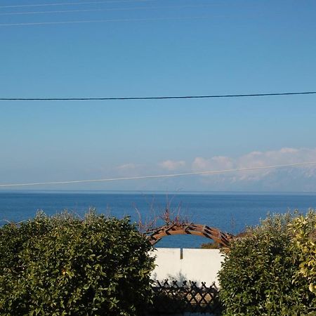 Villa Sul Mare Chalkís Exterior foto